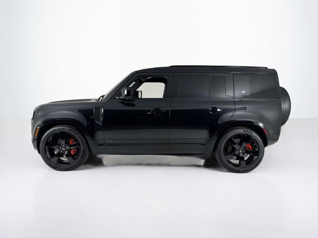 Used 2024 Land Rover Defender 110 X image 2