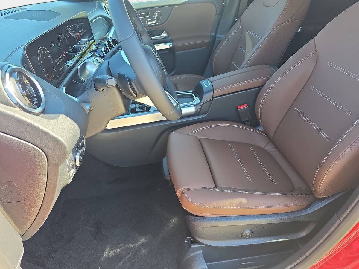 New 2026 Mercedes-Benz GLB 250 image 14