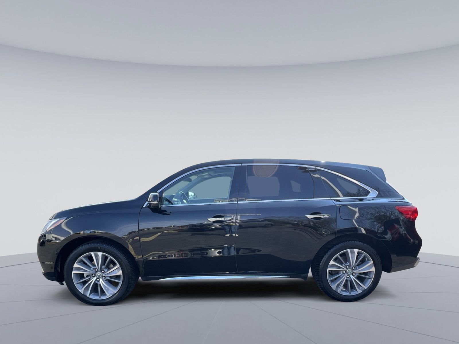 Used 2018 Acura MDX FWD w/ Technology Package image 2