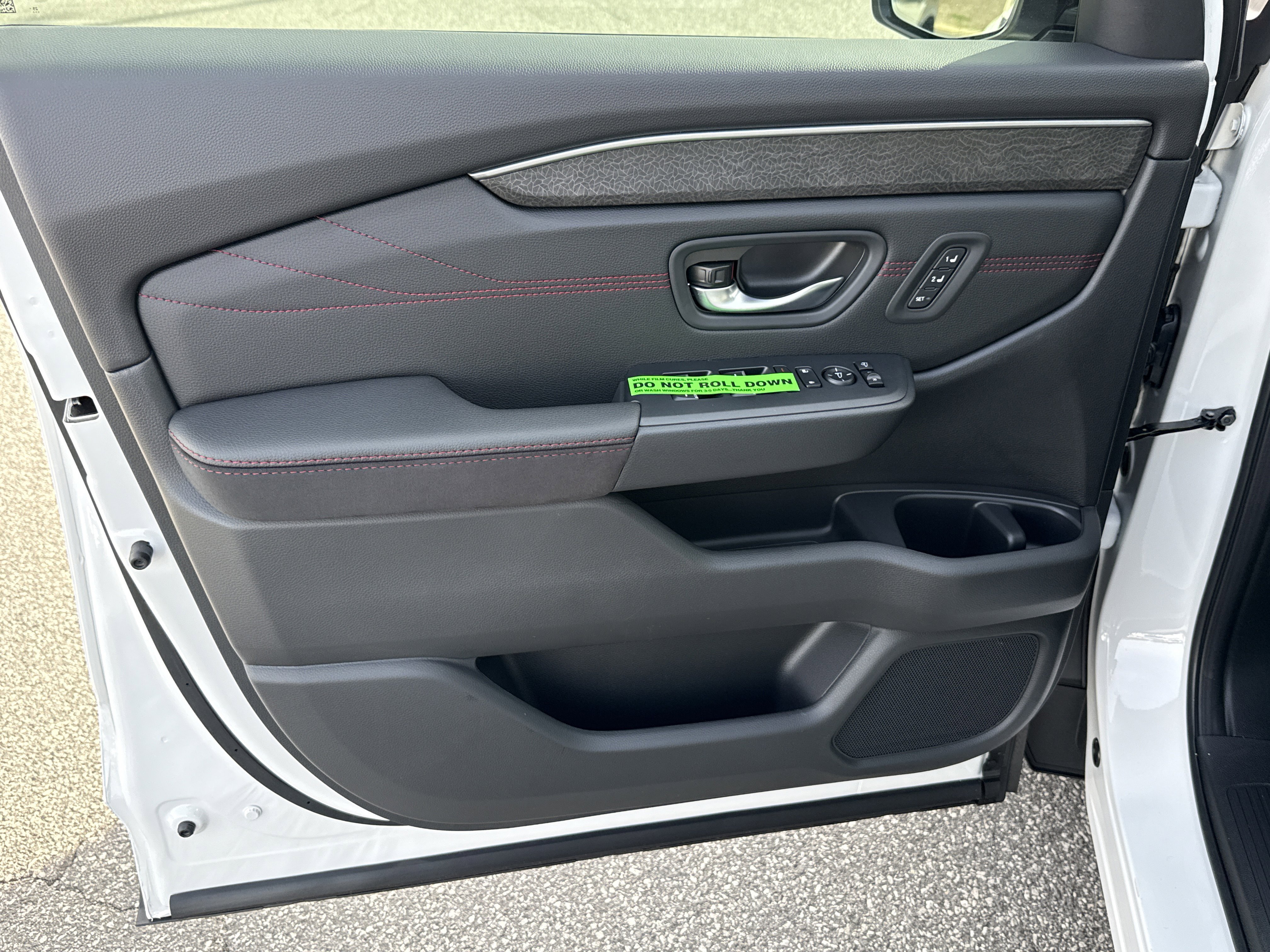 New 2026 Honda Pilot Black Edition image 13