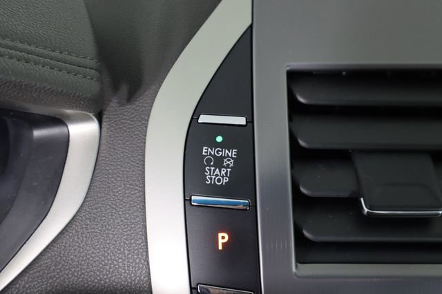 Used 2017 Lincoln MKZ Premiere image 36