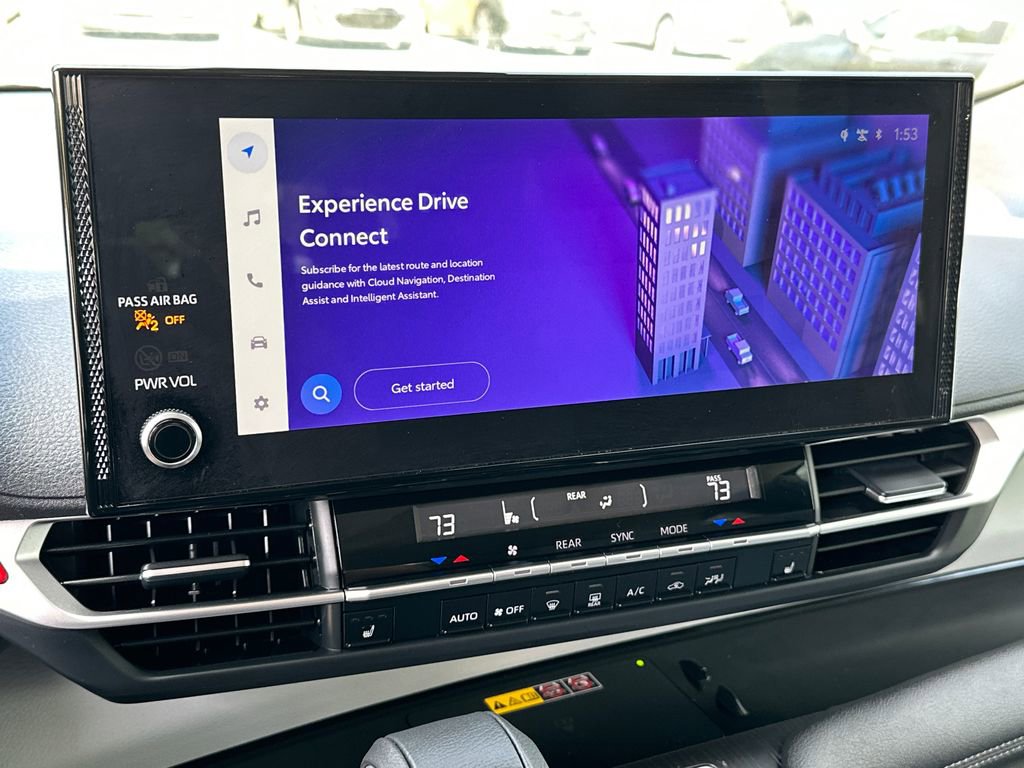 Used 2025 Toyota Sienna XLE image 26