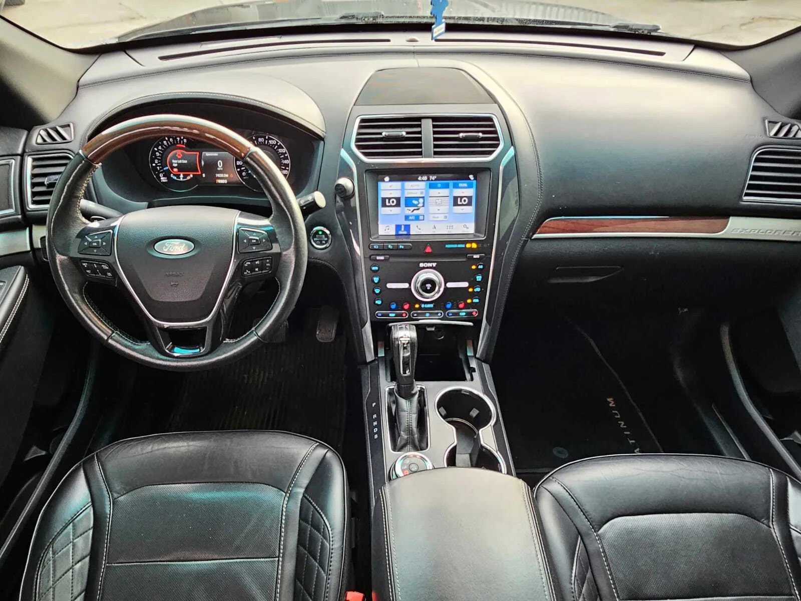 Used 2019 Ford Explorer Platinum image 24