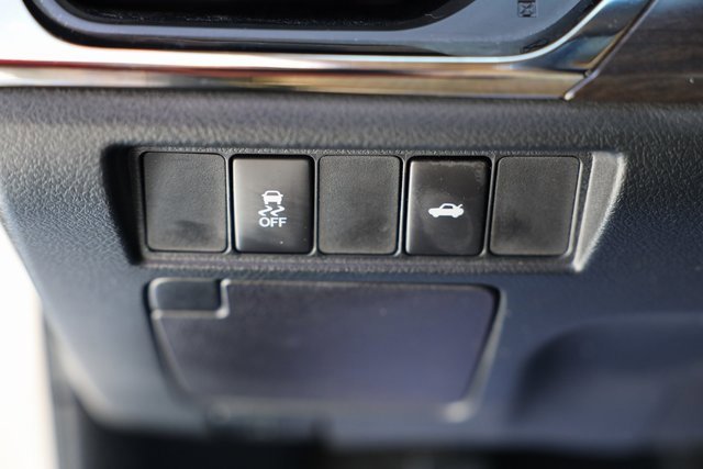 Used 2016 Toyota Avalon Limited image 15