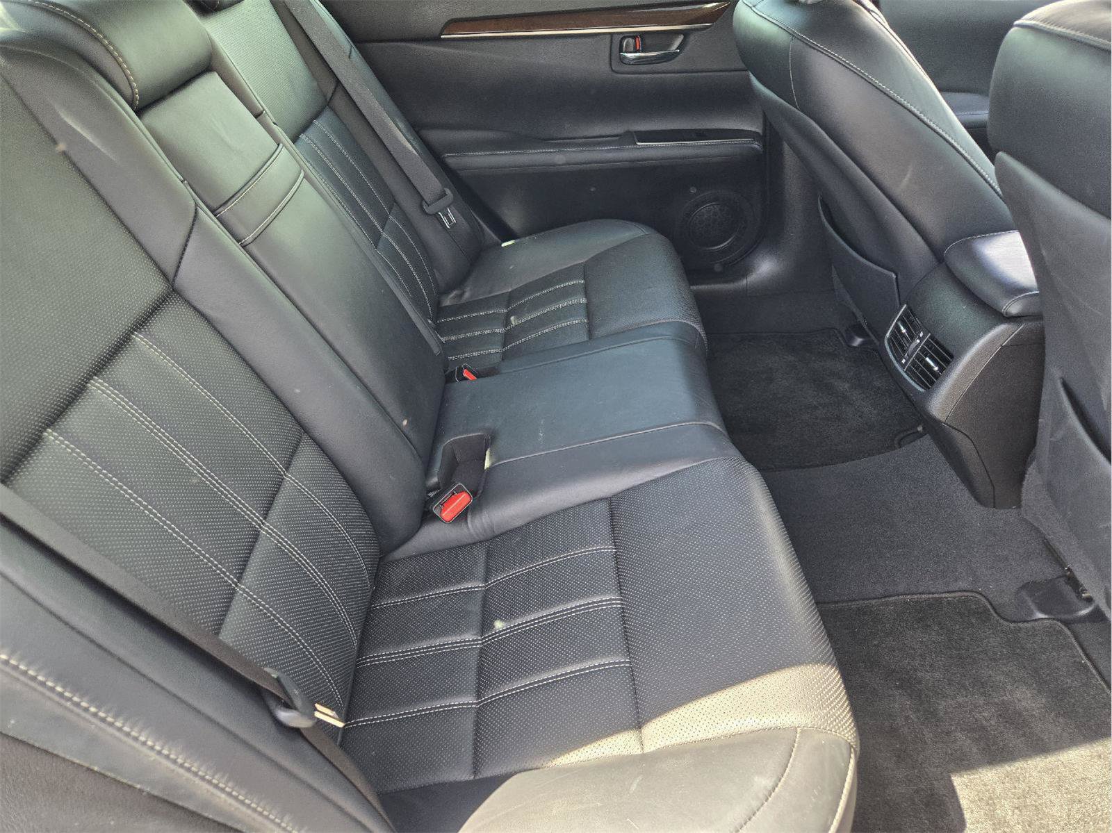 Used 2018 Lexus ES 350 w/ Luxury Package w/Wood Trim FWD image 28