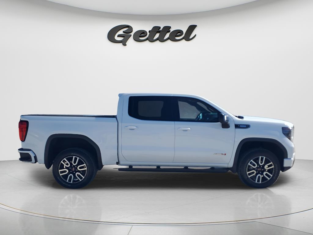Used 2022 GMC Sierra 1500 AT4 w/ AT4 Preferred Package image 3