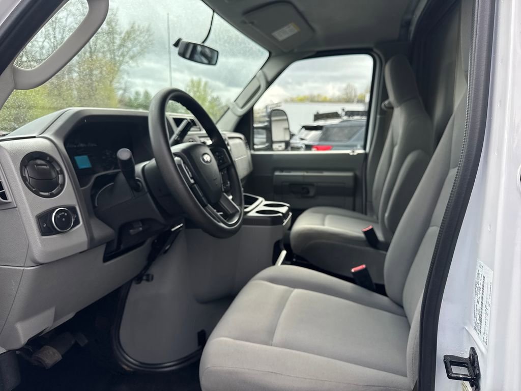 Used 2021 Ford E-350 and Econoline 350 Super Duty w/ Power Windows & Locks Group RWD image 9