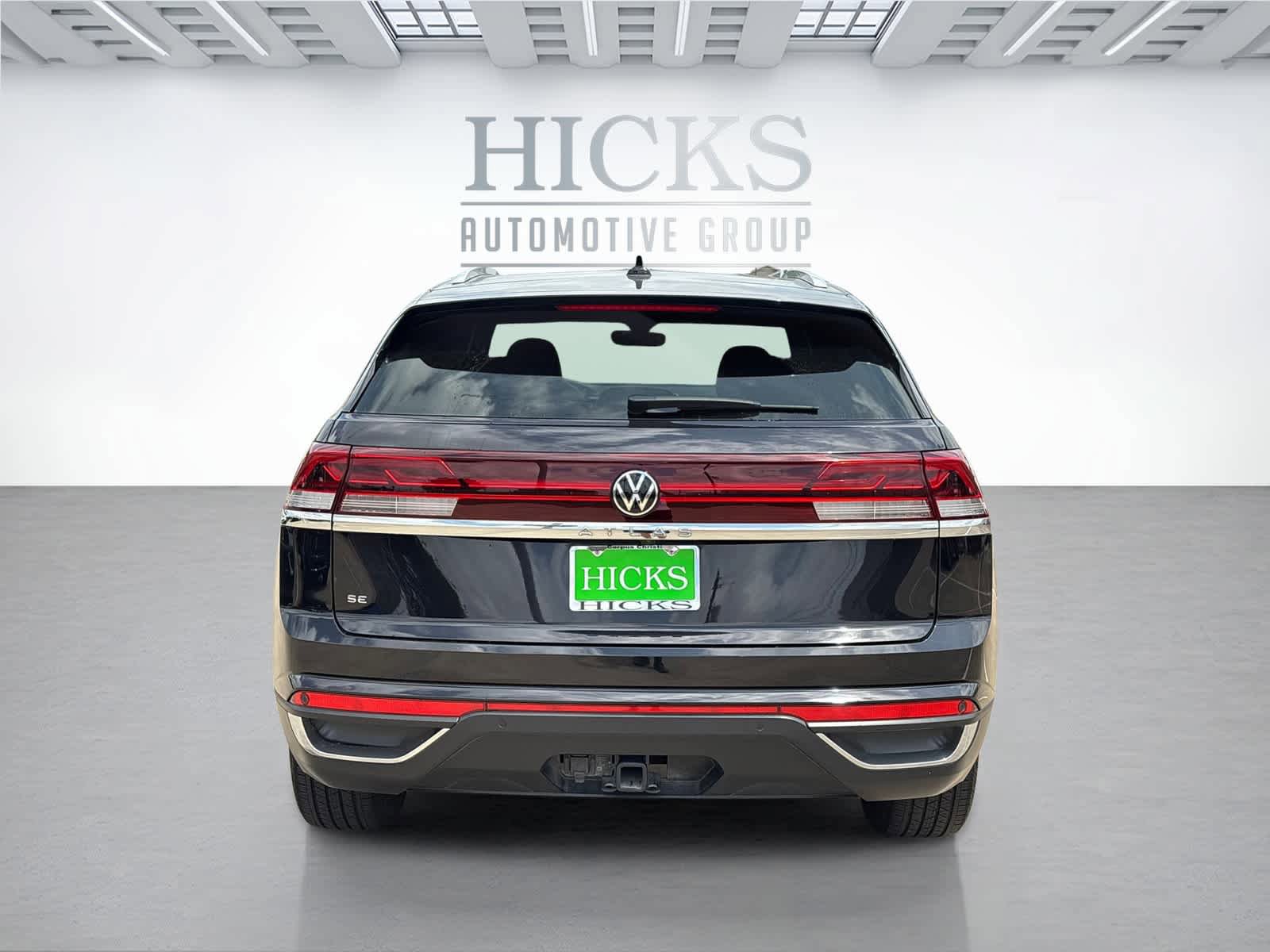 Used 2024 Volkswagen Atlas Cross Sport SE FWD image 6