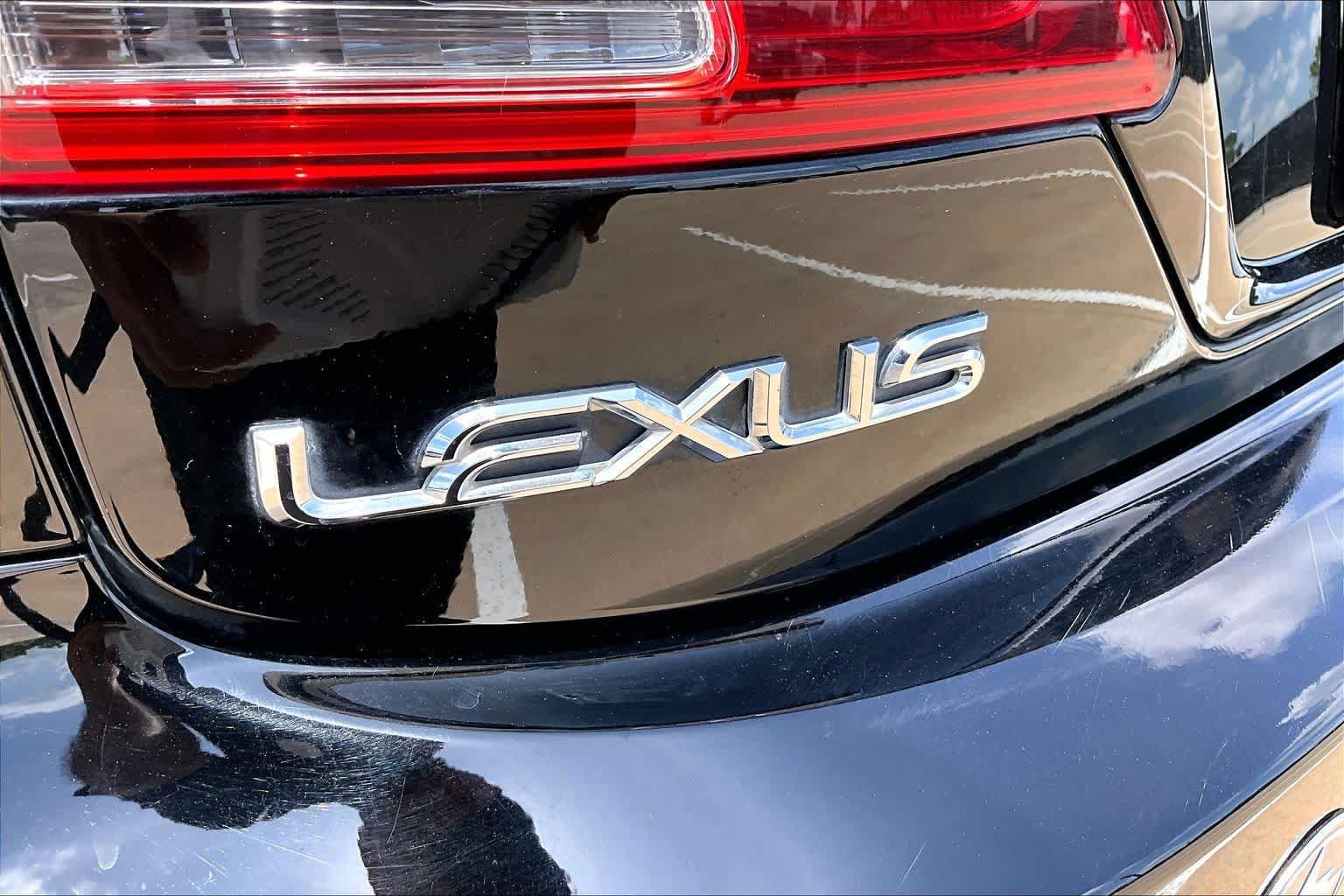 Used 2010 Lexus IS 350C RWD image 28