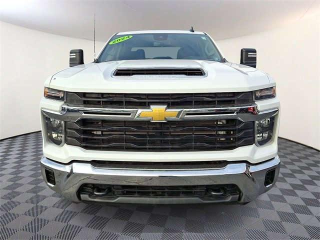 Used 2024 Chevrolet Silverado 2500 LT video 2