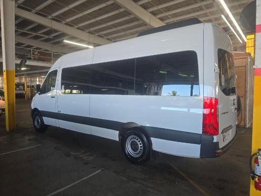 Used 2025 Mercedes-Benz Sprinter 2500 image 5