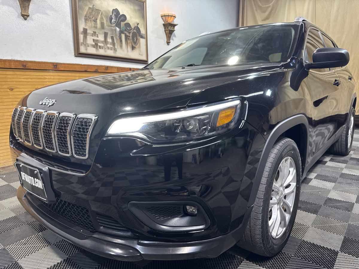 Used 2019 Jeep Cherokee Latitude w/ Popular Appearance Group FWD image 5
