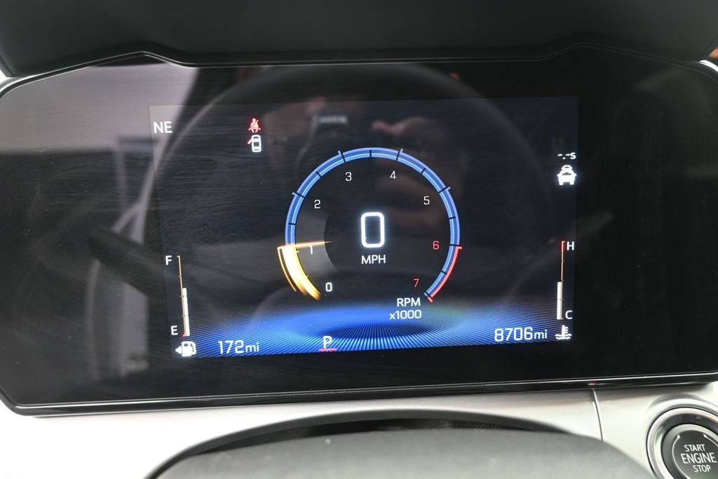 Used 2025 Chevrolet Trax LT FWD image 13
