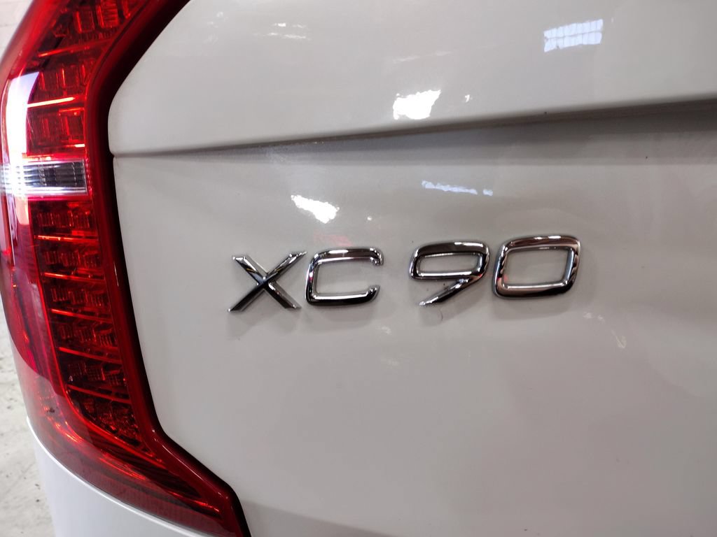 Used 2016 Volvo XC90 T6 R-Design w/ Vision Package AWD/4WD image 15