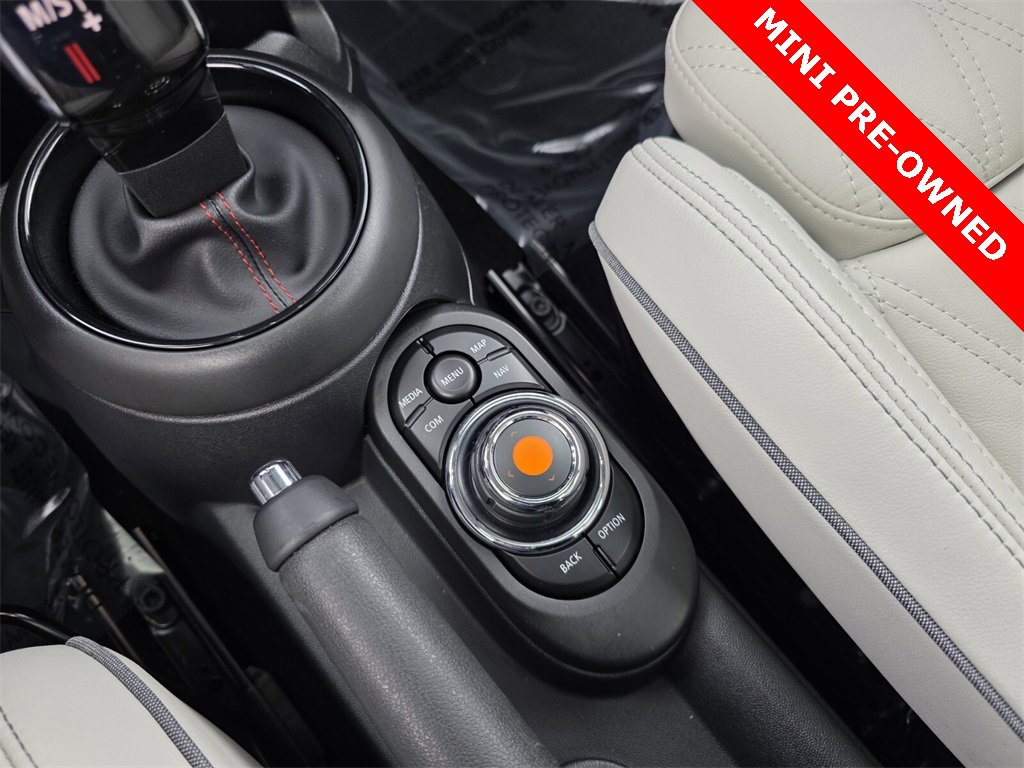 Used 2021 MINI Cooper S w/ Signature Upholstery Package image 26