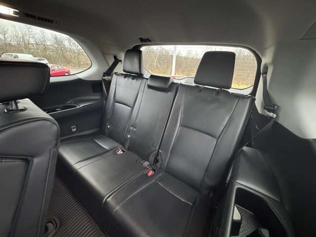 Used 2024 Toyota Grand Highlander XLE image 17