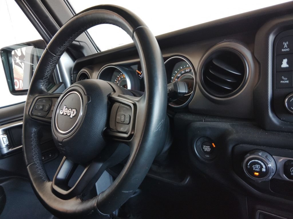 Used 2018 Jeep Wrangler Unlimited Sport S AWD/4WD image 32