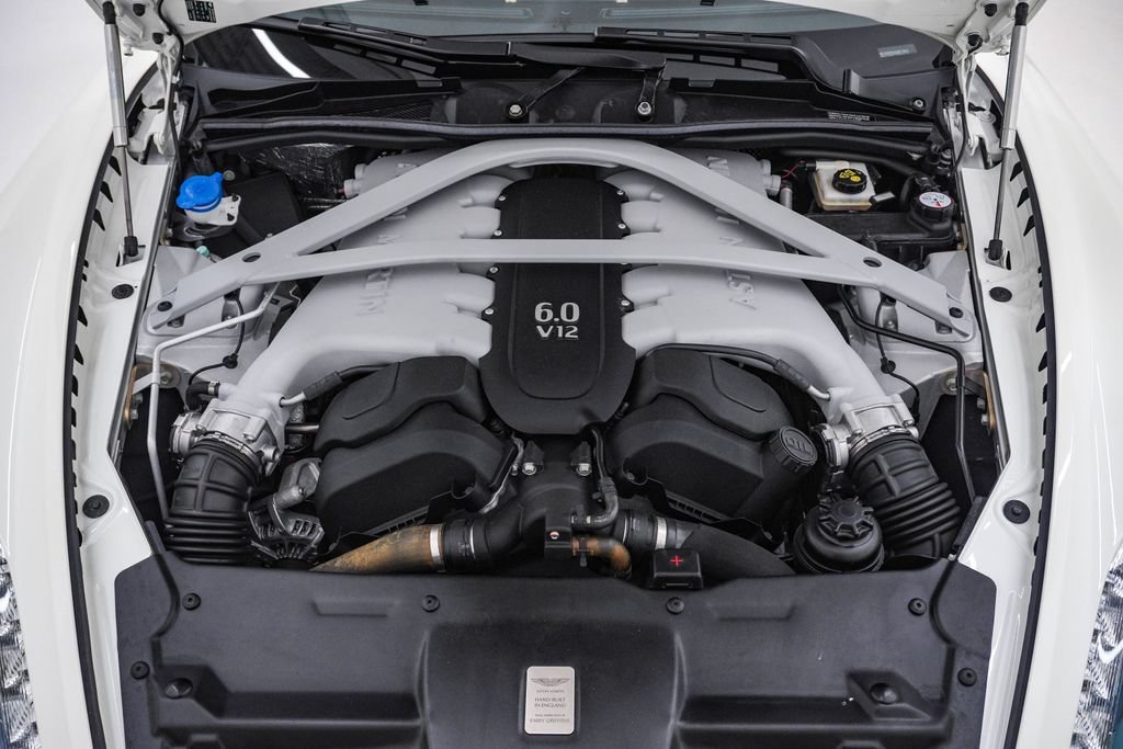 Used 2016 Aston Martin DB9 GT RWD image 39
