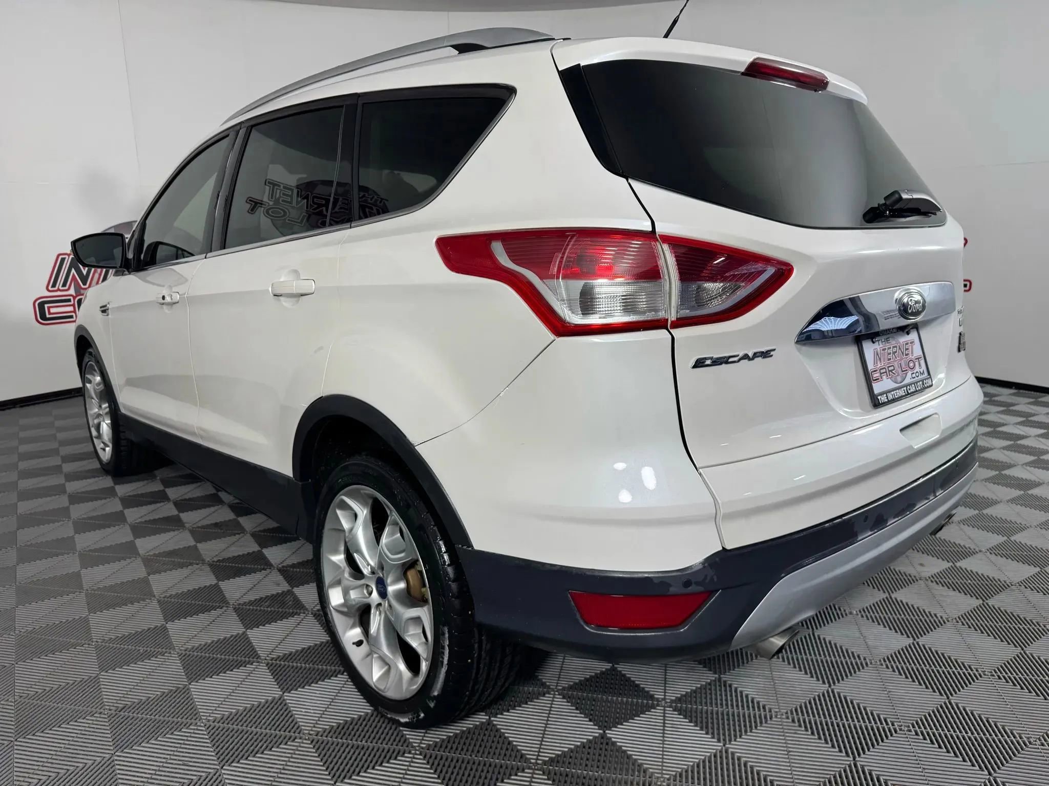 Used 2014 Ford Escape Titanium w/ Equipment Group 401A image 29