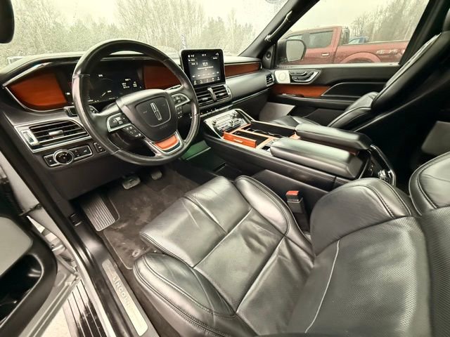Used 2019 Lincoln Navigator L Reserve AWD/4WD image 16