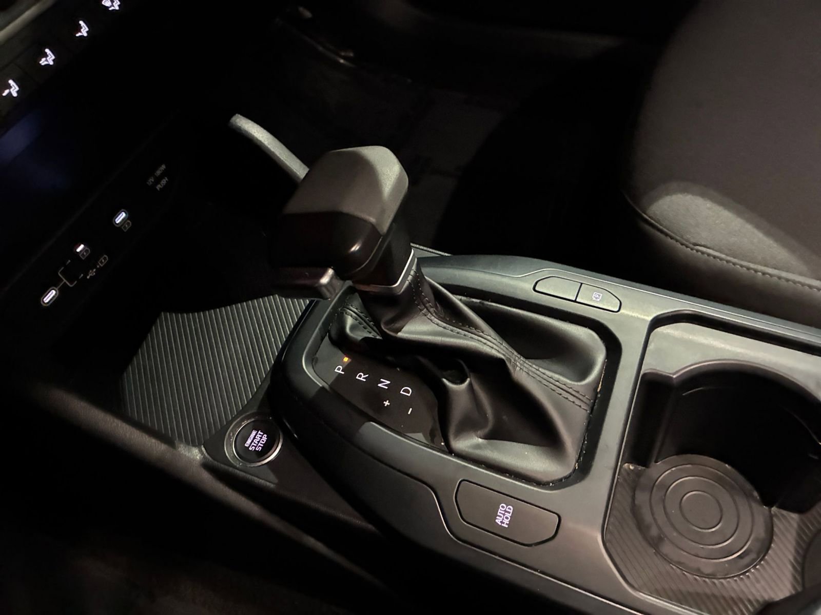 Used 2025 Kia K4 FWD image 46
