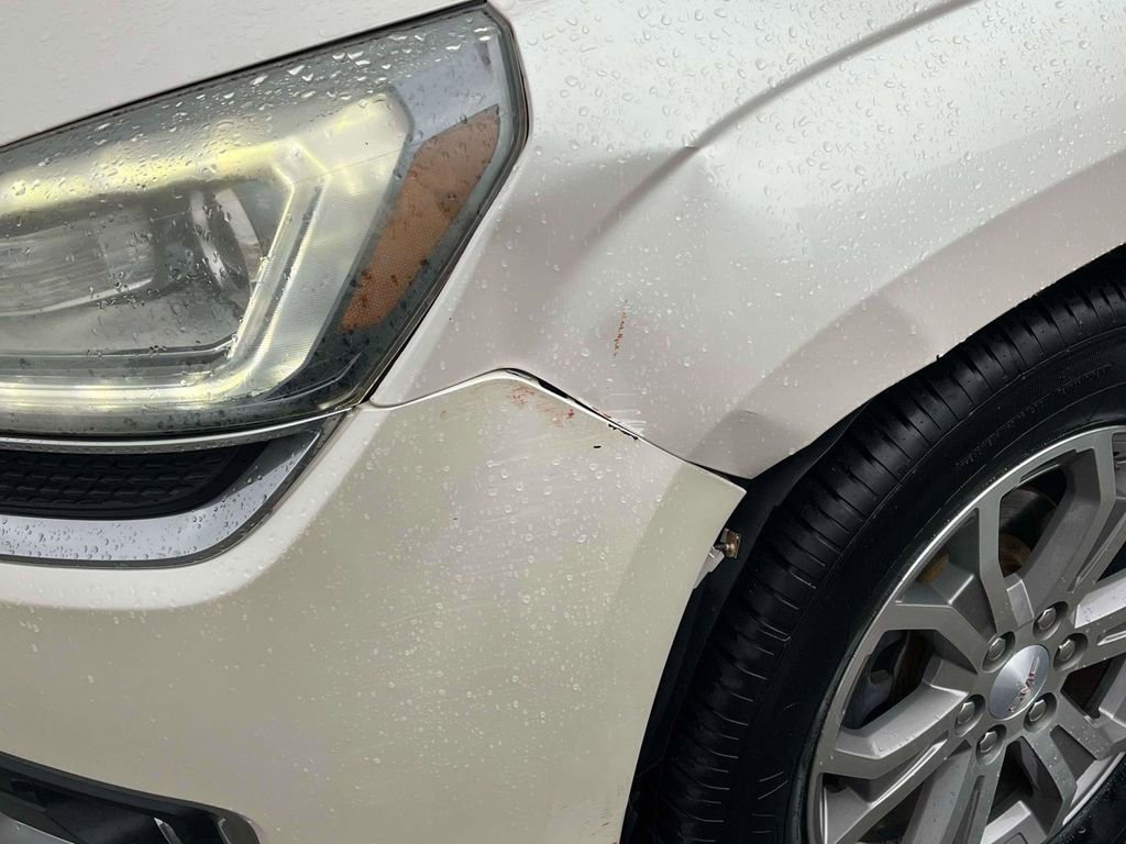 Used 2013 GMC Acadia SLT image 42