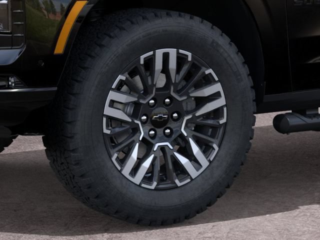 New 2026 Chevrolet Suburban Z71 w/ Comfort Package AWD/4WD image 9