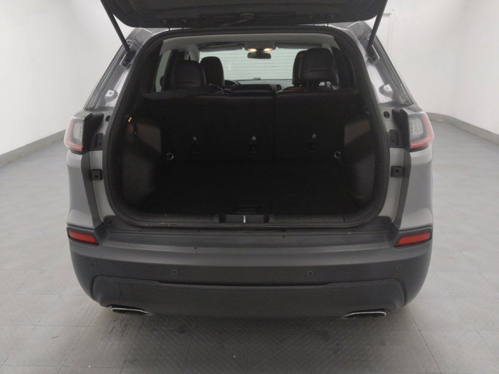 Used 2019 Jeep Cherokee Latitude Plus image 29