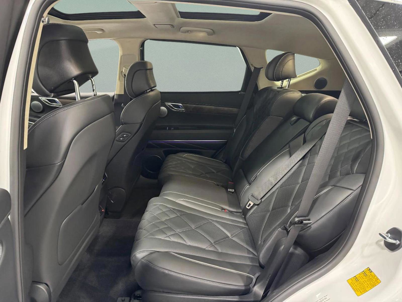 Used 2025 Genesis GV80 3.5T Prestige image 10