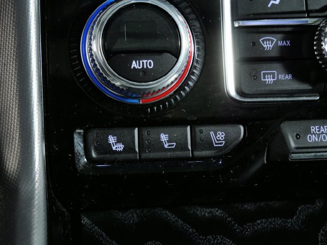 Used 2023 GMC Yukon XL Denali AWD/4WD image 22