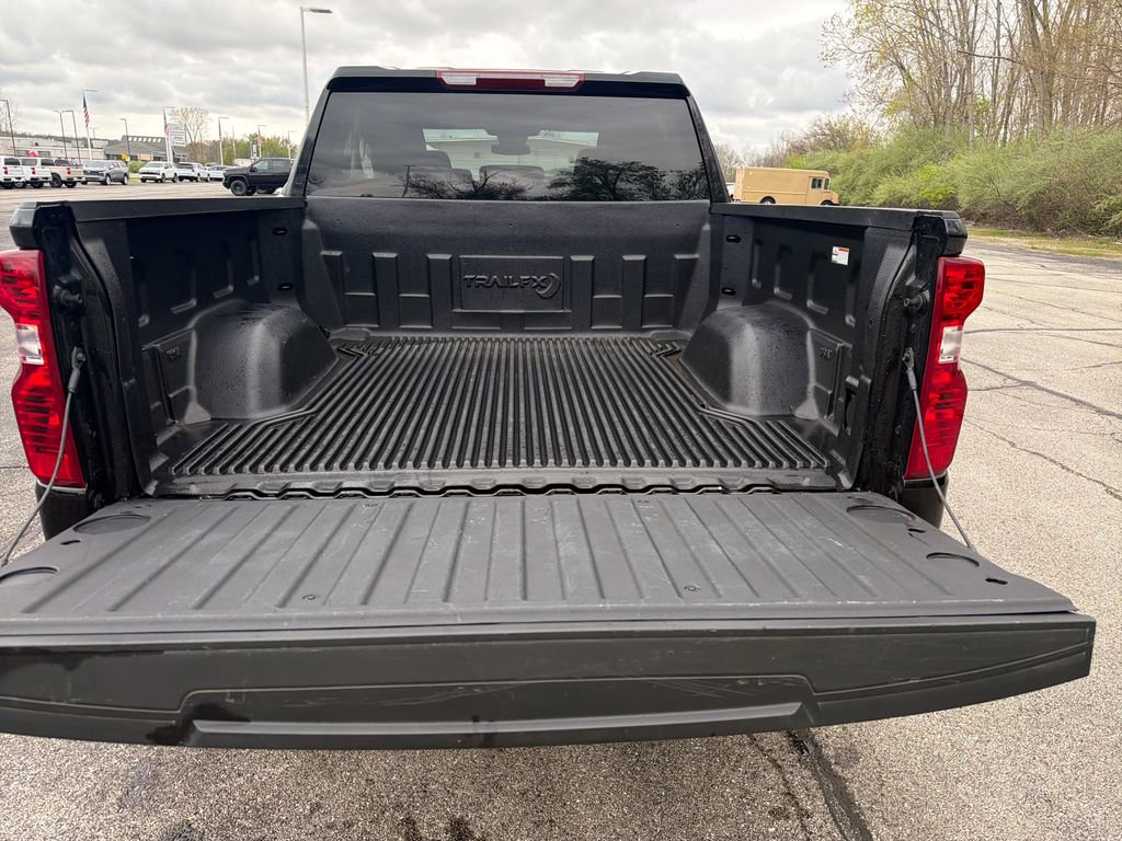 Used 2026 Chevrolet Silverado 1500 LT AWD/4WD image 27