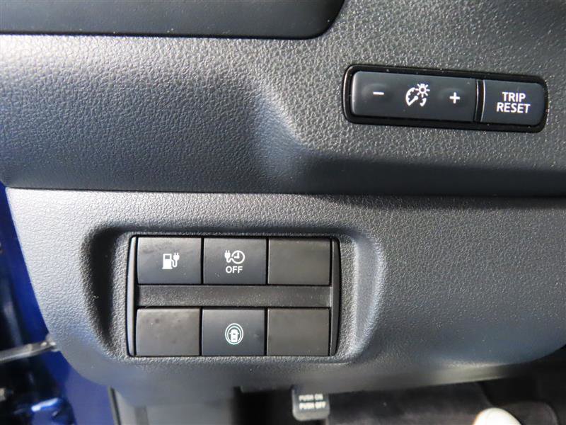 Used 2023 Nissan Leaf S image 17