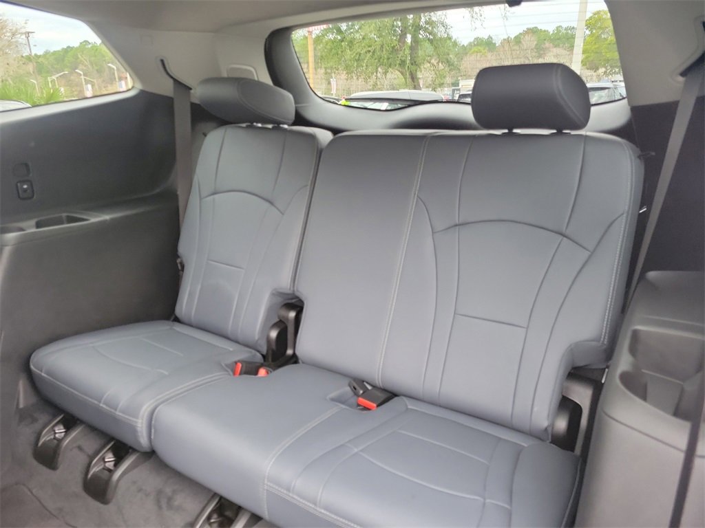 Used 2021 Buick Enclave Essence w/ Sound and Sites Package image 15