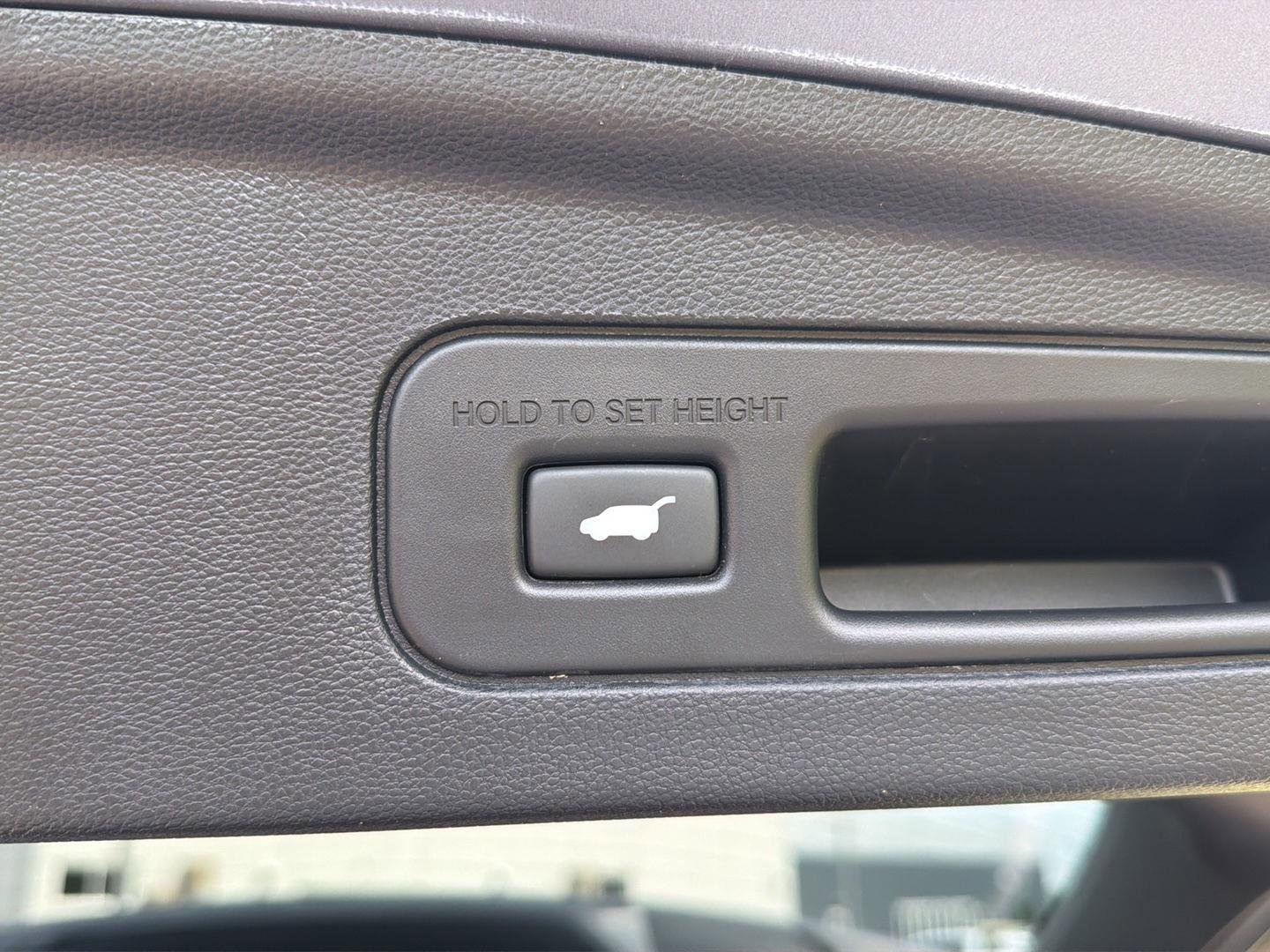 Used 2025 Acura MDX FWD w/ Technology Package image 36
