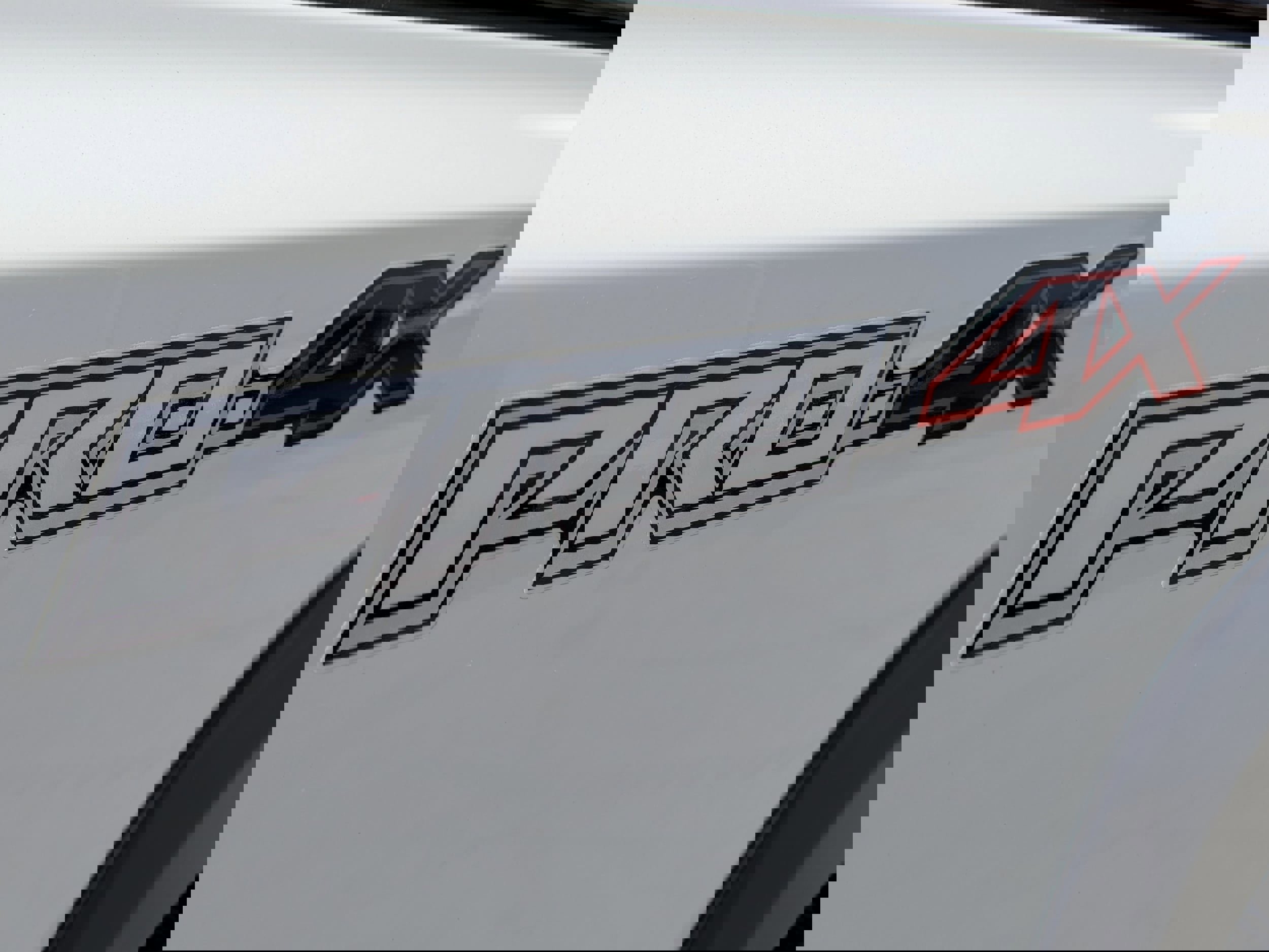 Used 2023 Nissan Frontier PRO-4X w/ Technology Package image 7