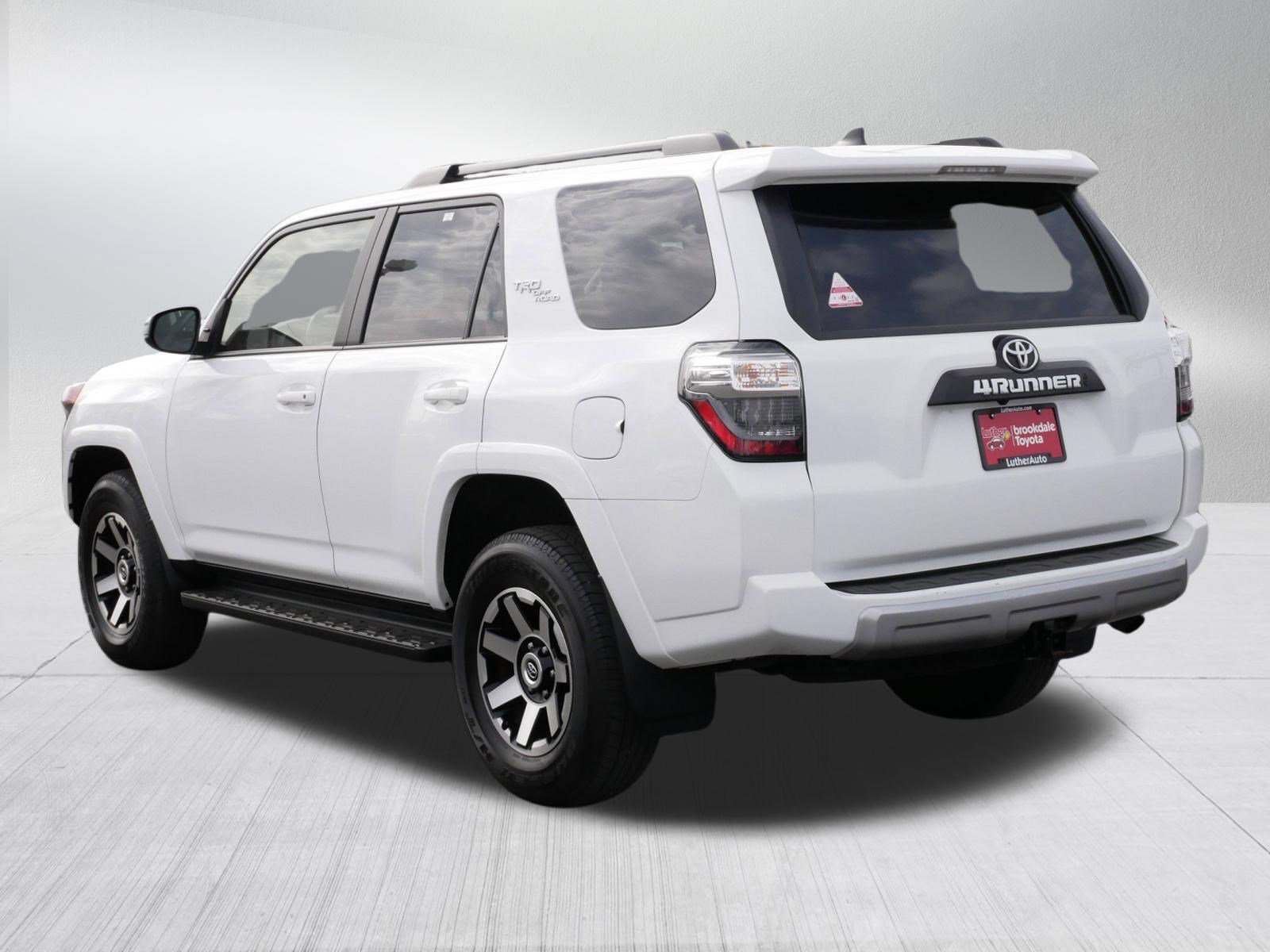 Certified 2024 Toyota 4Runner TRD Off-Road AWD/4WD image 5