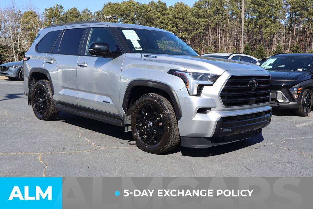 Used 2025 Toyota Sequoia Limited AWD/4WD image 3