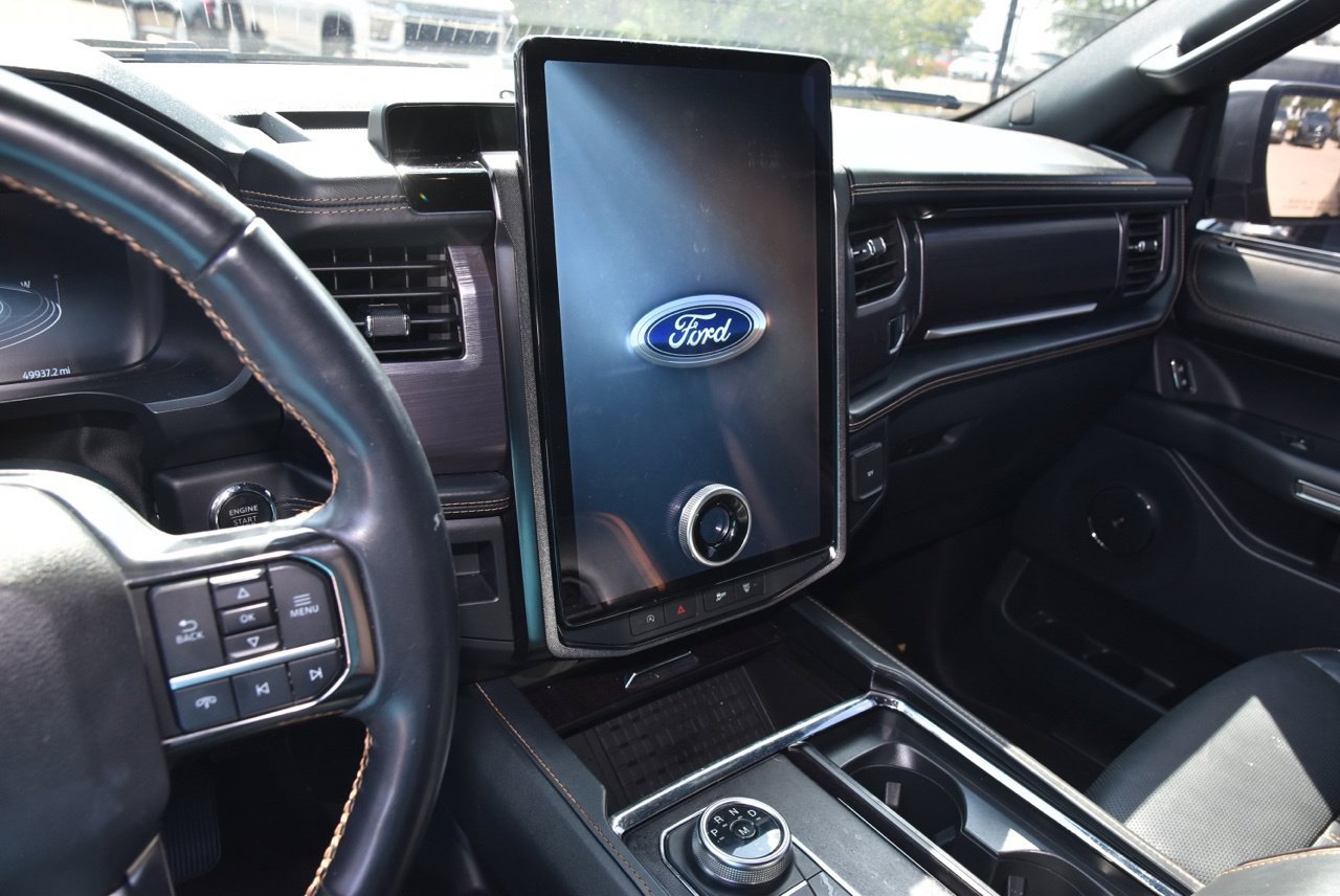 Certified 2022 Ford Expedition Platinum RWD image 9