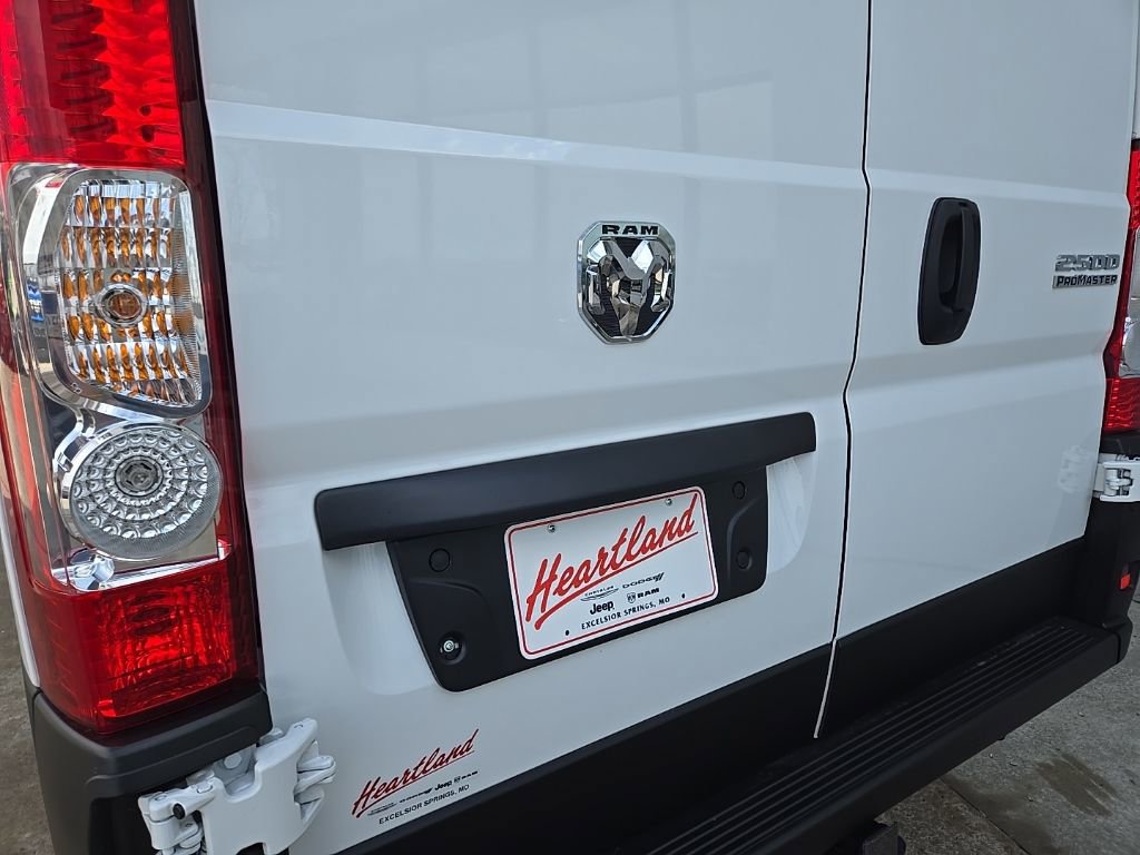 New 2026 RAM ProMaster 2500 w/ Convenience Group FWD image 18