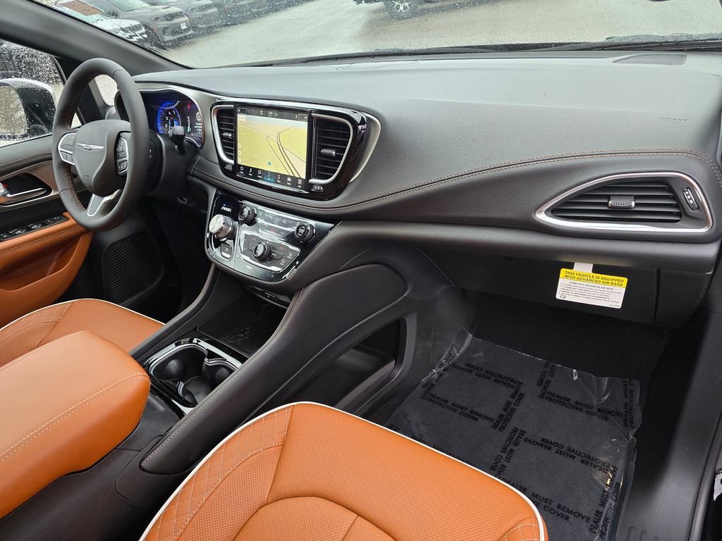 New 2026 Chrysler Pacifica Pinnacle image 30