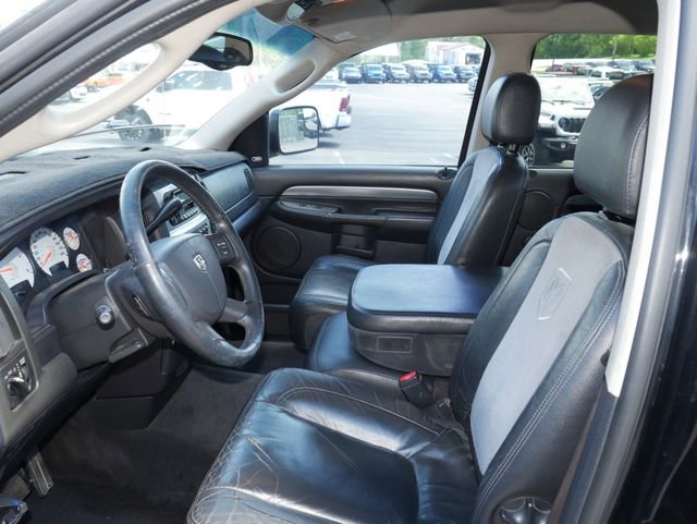 Used 2004 Dodge Ram 3500 Truck SLT w/ Sport Appearance Group RWD image 2