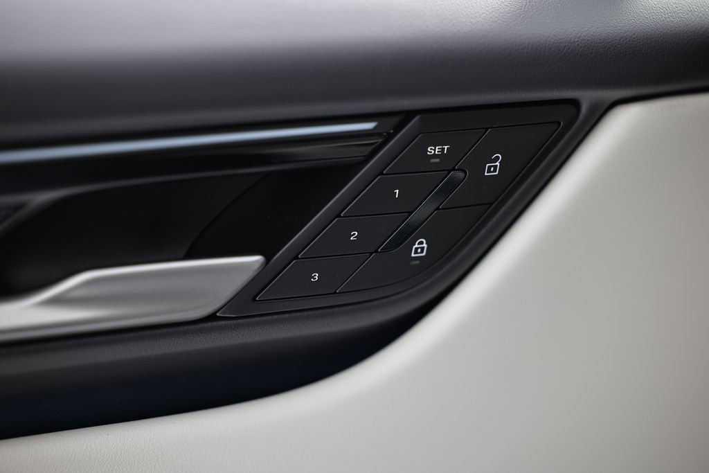 New 2026 Porsche Macan 4 Electric image 20