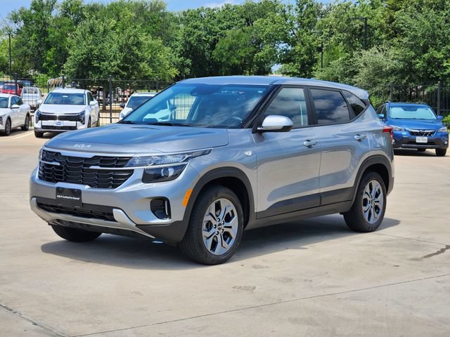 Certified 2024 Kia Seltos LX AWD/4WD image 3