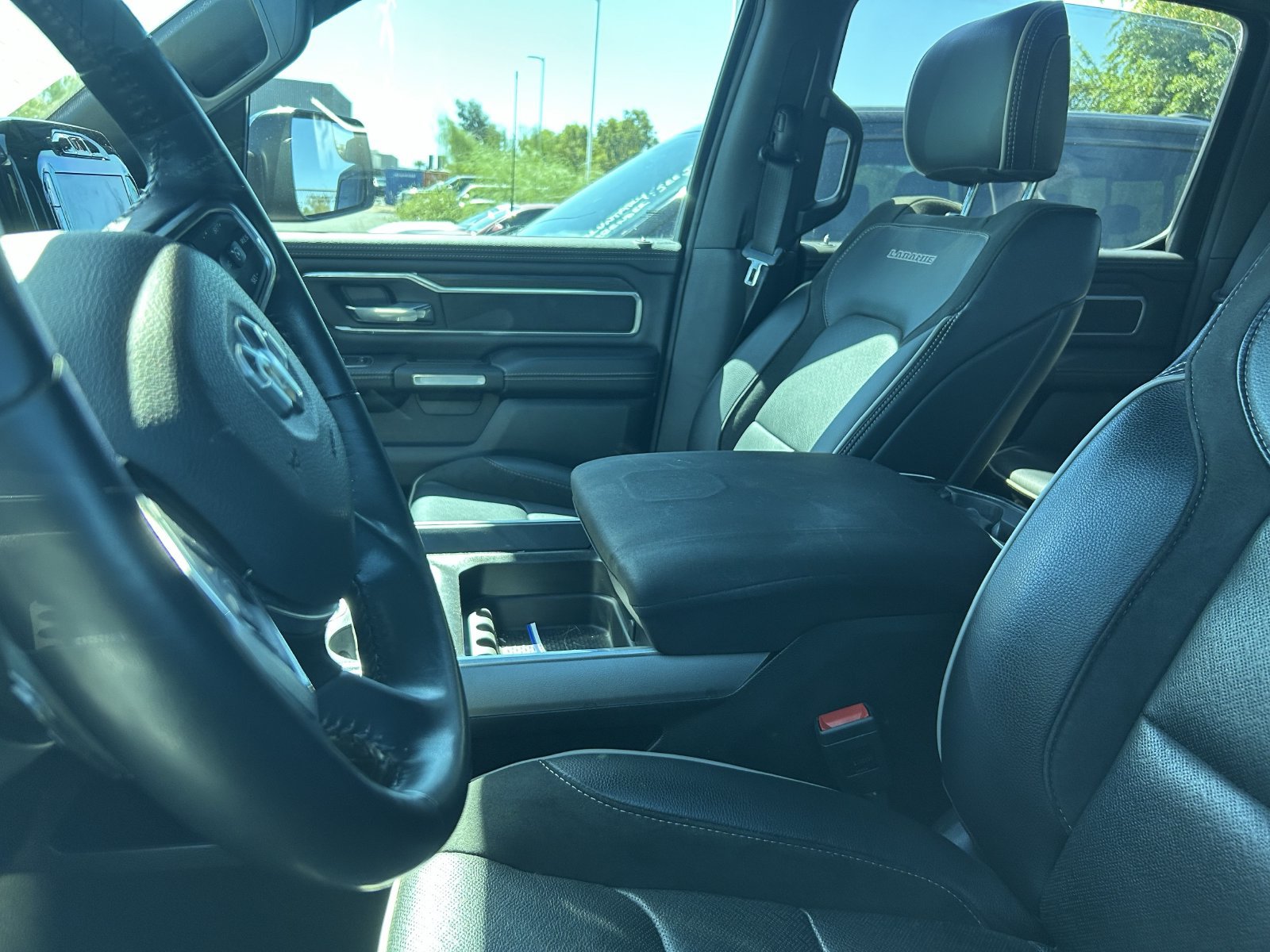 Used 2023 RAM 1500 Laramie AWD/4WD image 6