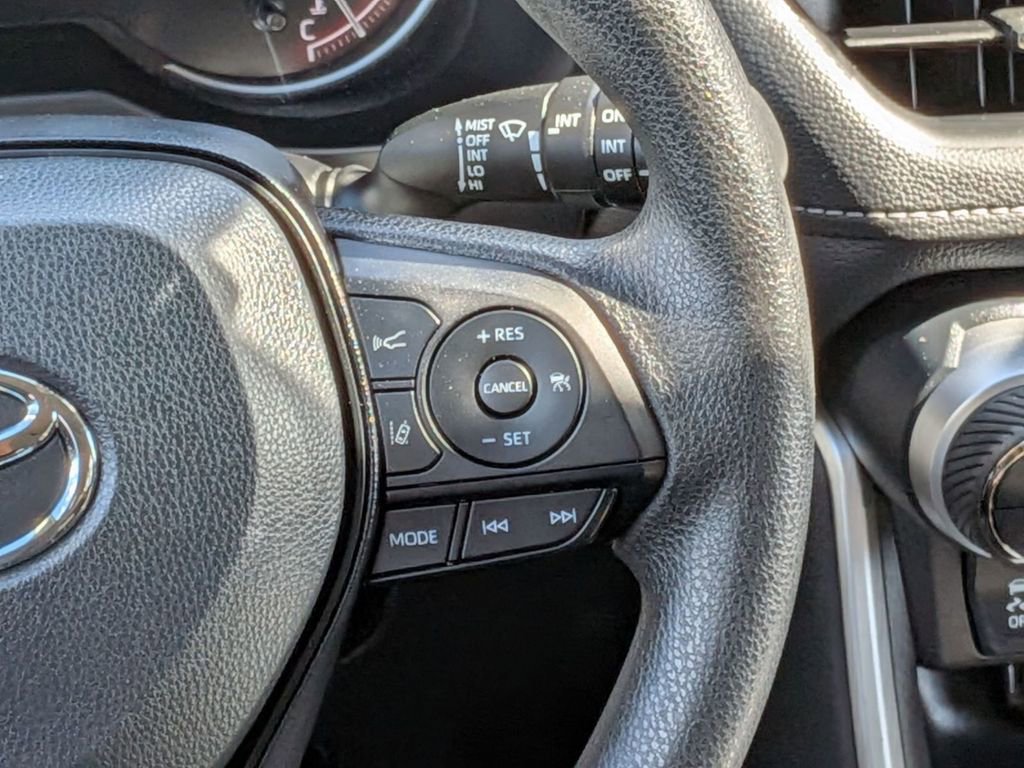 Used 2025 Toyota RAV4 XLE w/ Convenience Package image 20