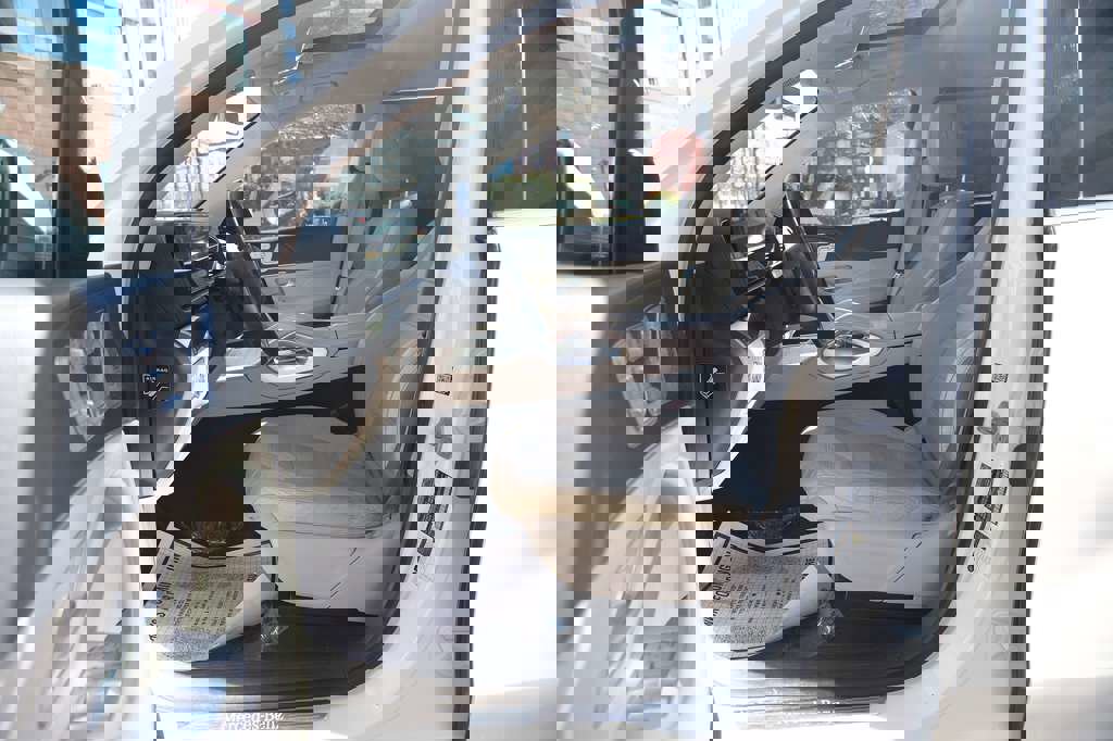 Used 2020 Mercedes-Benz GLS 450 4MATIC image 17