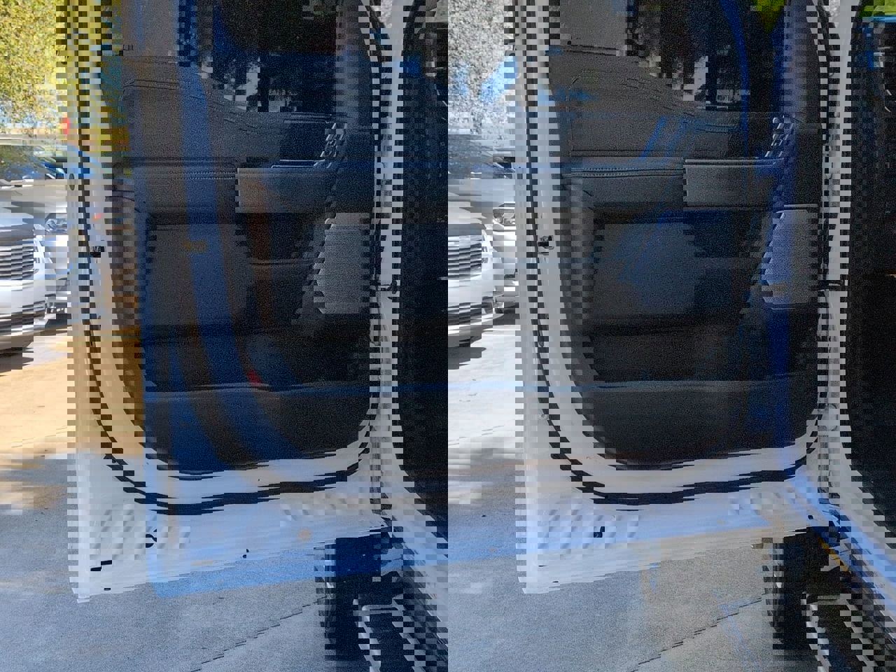 Used 2023 Ford F450 Lariat AWD/4WD image 8