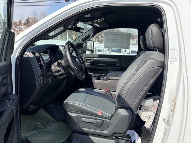 New 2026 RAM 5500 Tradesman w/ Chrome Appearance Group image 34