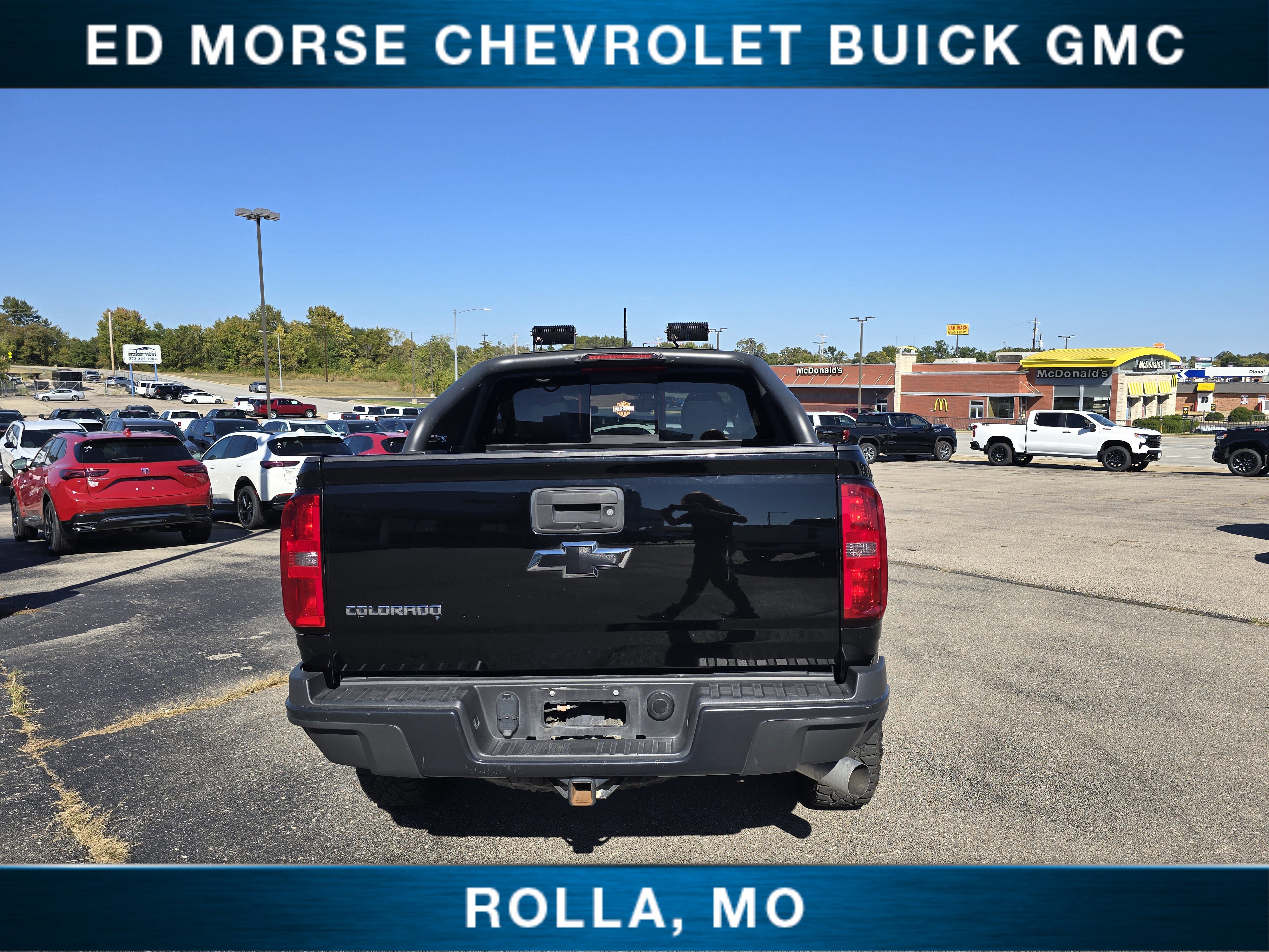 Certified 2019 Chevrolet Colorado ZR2 w/ ZR2 Midnight Special Edition AWD/4WD image 4