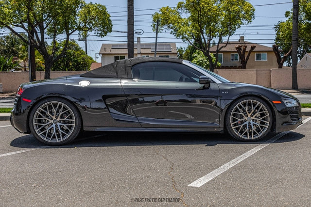 Used 2014 Audi R8 V10 w/ Full Leather Package AWD/4WD image 18